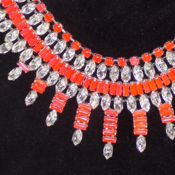 New $148 Ann Taylor Pronged Crystal & Neon Pink Statement Bling Collar Necklace - Picture 5 of 9